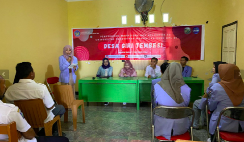 Penyerahan Mahasiswa KKN  Universitas  Pendidikan Mandalika (UNDIKMA) 2024 di Kantor Desa Giri Temebesi